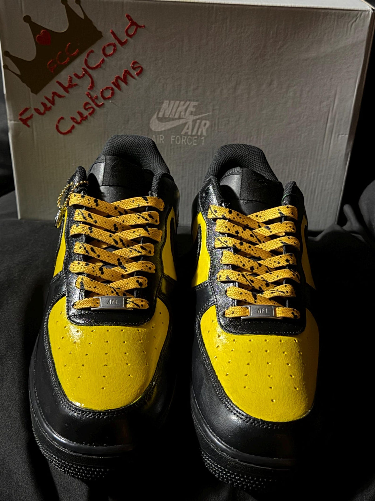 Custom Hand-Painted Team Sports Street wear Pitssburg Steelers AF1’s (Free crease Guard Included).