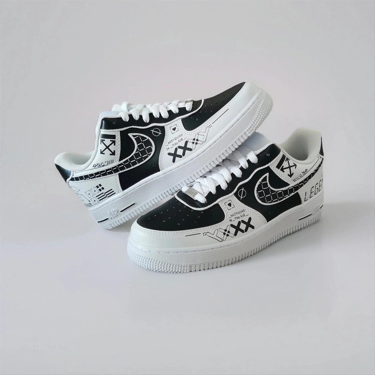 Custom White AF1 Printstream – Hand Painted Abstract Digital Camouflage, Unique Sneakers, Cyberpunk Streetwear Shoes for Gamers